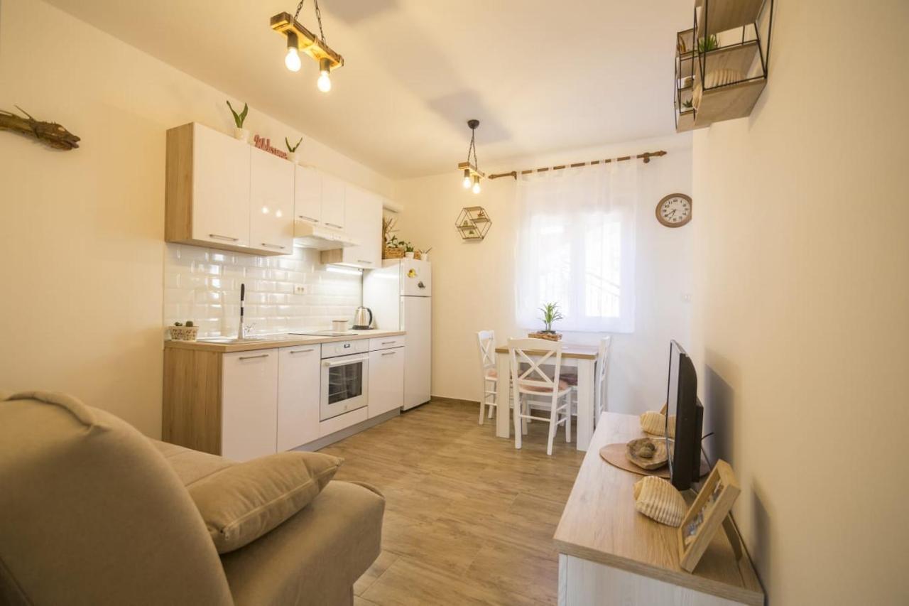 Little Bee Apartment Komiža Zewnętrze zdjęcie