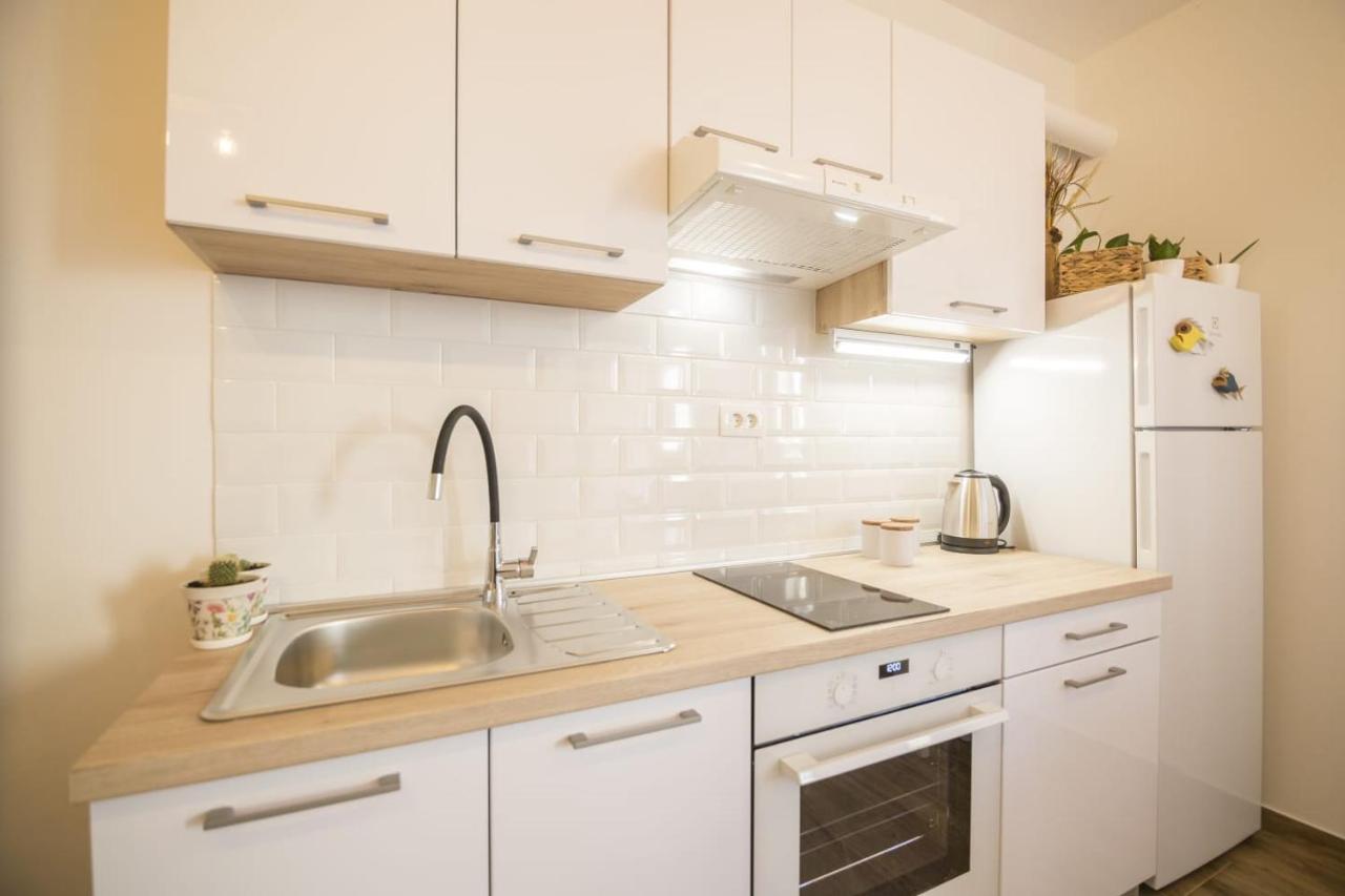 Little Bee Apartment Komiža Zewnętrze zdjęcie